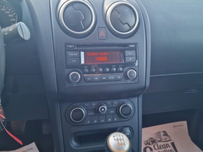 Nissan Qashqai 1.5 dCi DPF Acenta (16)