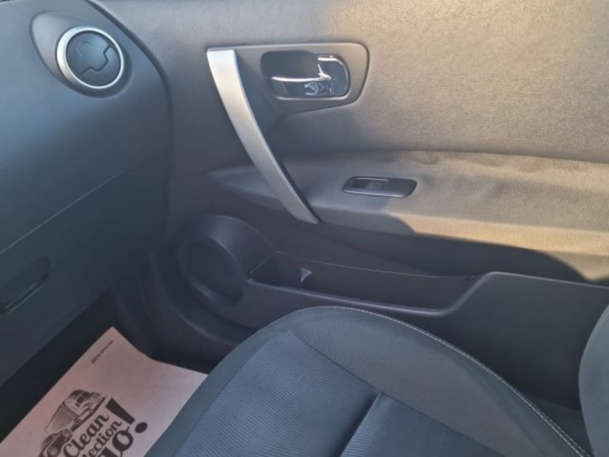 Nissan Qashqai 1.5 dCi DPF Acenta (17)