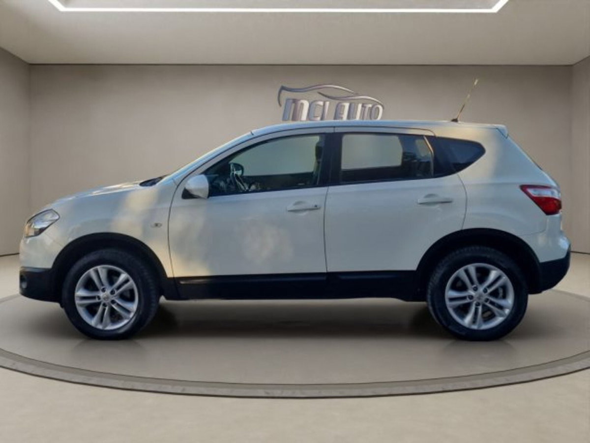 Nissan Qashqai 1.5 dCi DPF Acenta (2)