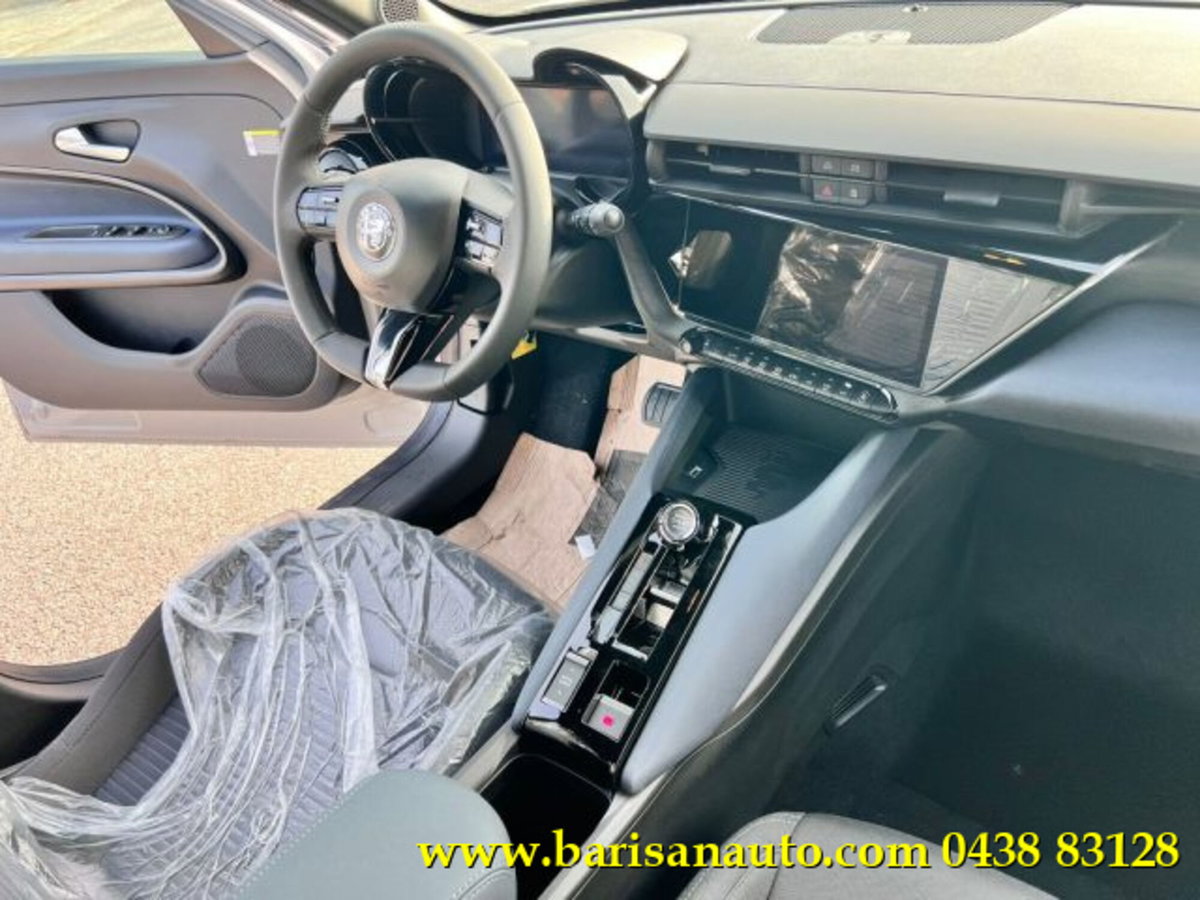 Alfa Romeo Junior elettrica Speciale 156cv (11)
