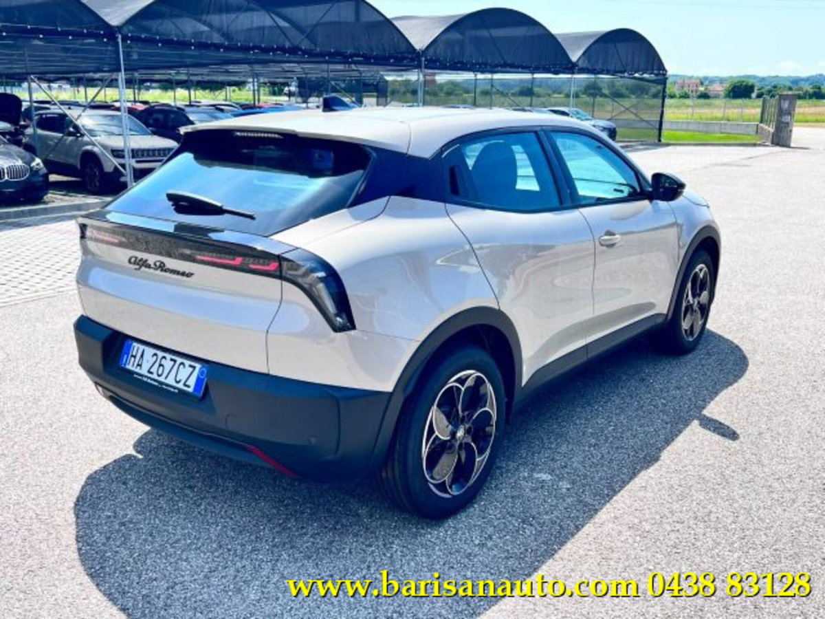 Alfa Romeo Junior elettrica Speciale 156cv (3)