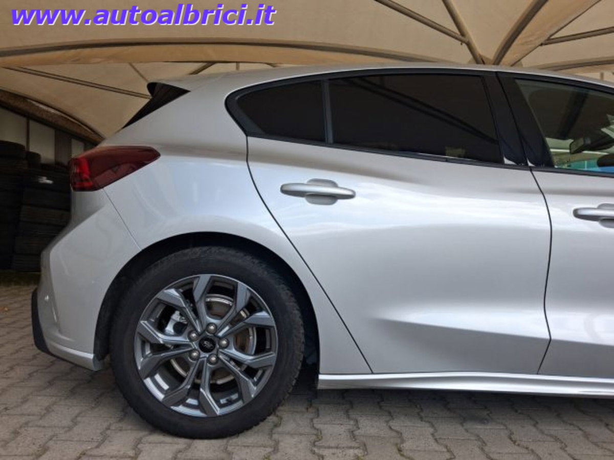 Ford Focus 1.0 EcoBoost Hybrid 125 CV Power. 5p. ST-Line Style (11)