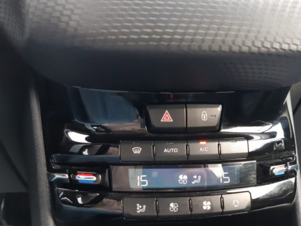 Peugeot 2008 82 Allure (10)