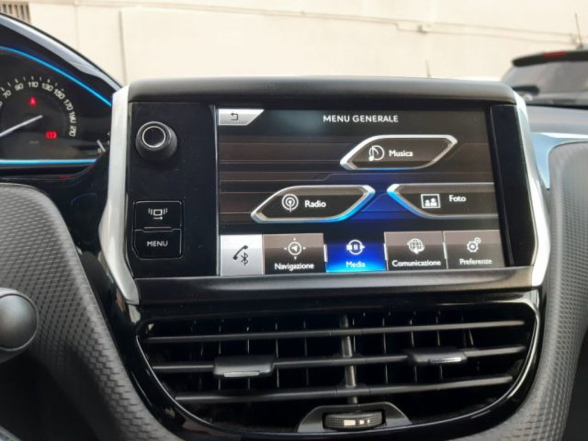 Peugeot 2008 82 Allure (8)