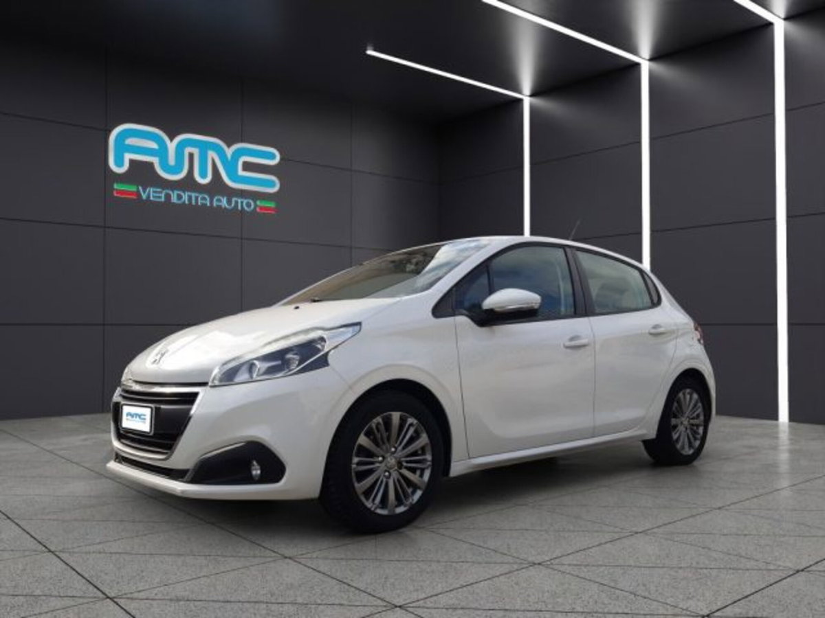 Peugeot 208 82 5 porte Allure (2)