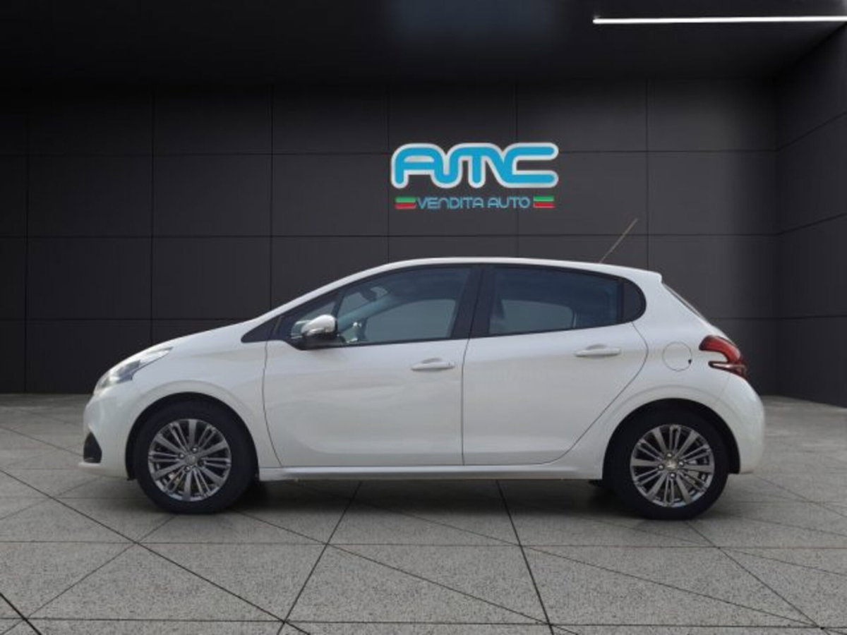 Peugeot 208 82 5 porte Allure (3)
