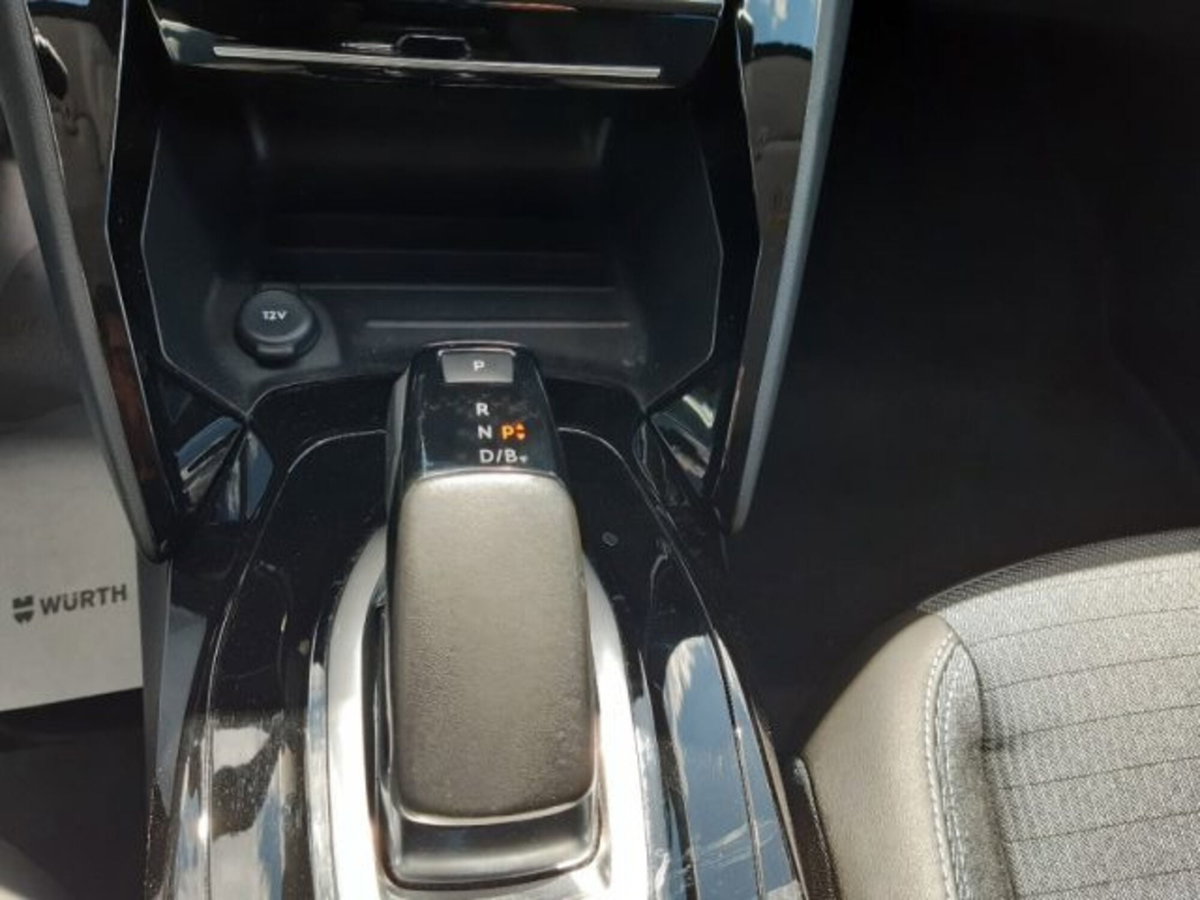 Peugeot 208 motore elettrico 136 CV 5 porte GT (14)