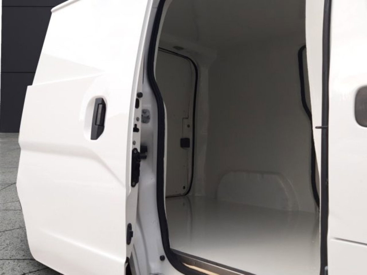 Nissan NV200 1.5 dCi 86CV Combi Efficient (20)