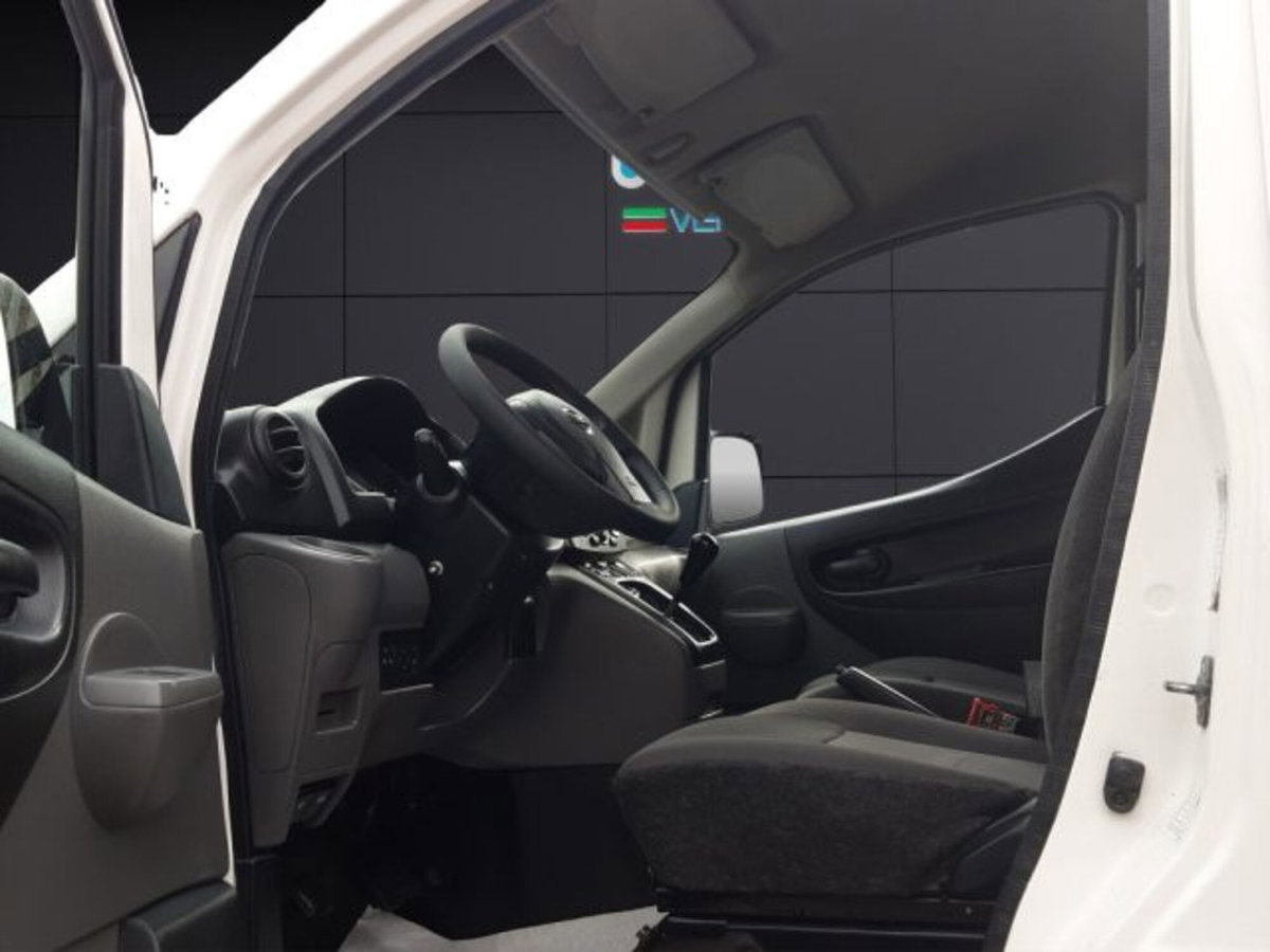 Nissan NV200 1.5 dCi 86CV Combi Efficient (9)