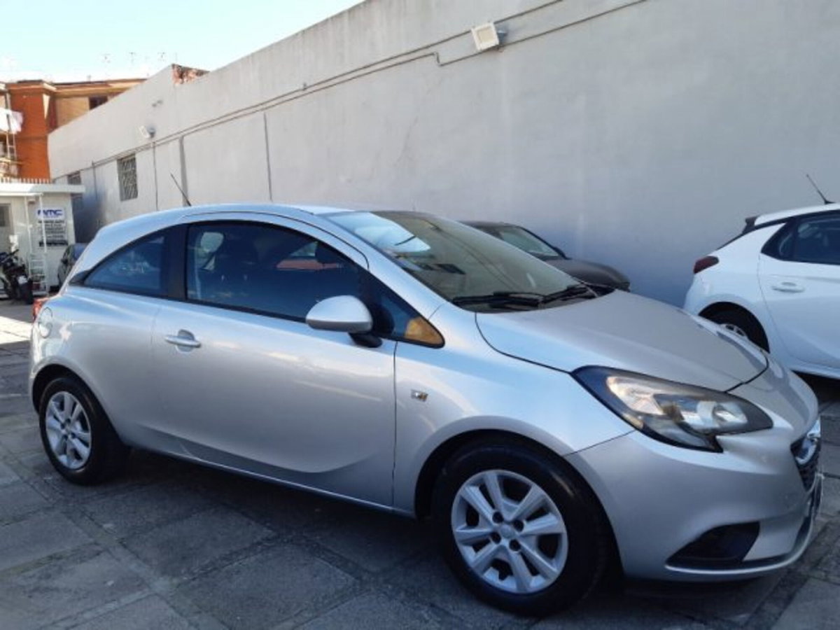 Opel Corsa Coupé 1.3 CDTI ecoFLE95CV Start&Stop Cosmo (3)