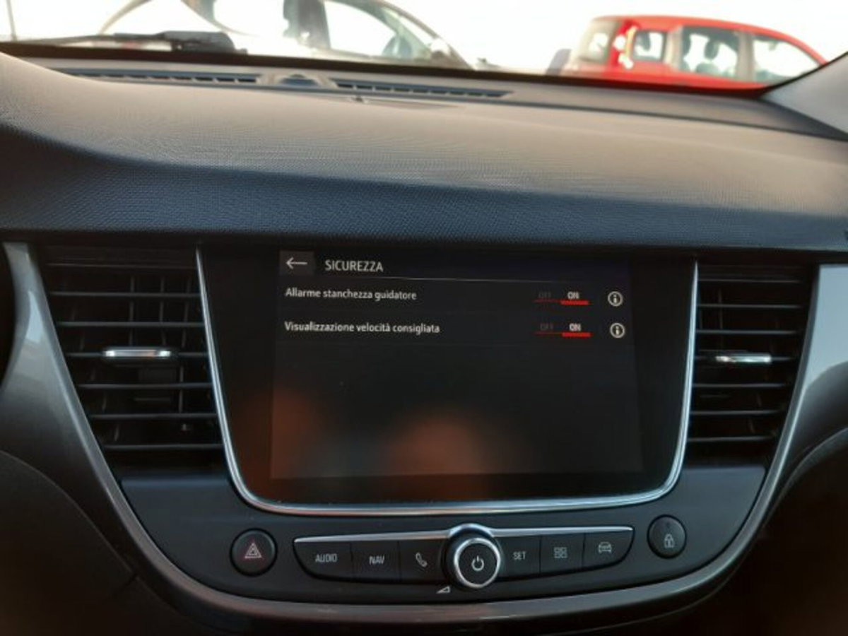 Opel Crossland X 1.6 ECOTEC D 8V Start&Stop Ultimate (11)