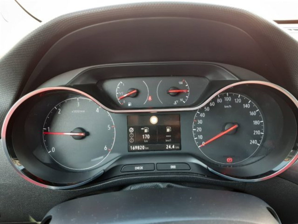 Opel Crossland X 1.6 ECOTEC D 8V Start&Stop Ultimate (7)