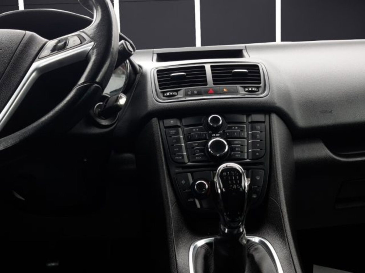 Opel Meriva 1.7 CDTI 110CV Cosmo (15)