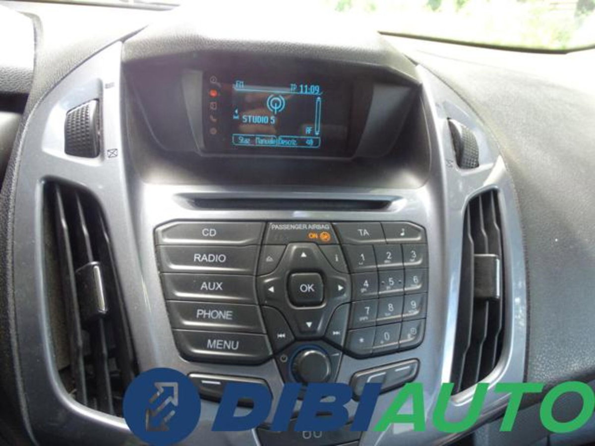 Ford Tourneo Connect 1.6 TDCi 115 CV Titanium (18)