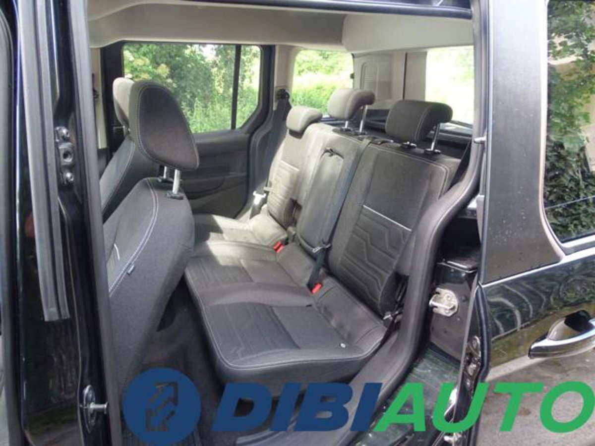 Ford Tourneo Connect 1.6 TDCi 115 CV Titanium (9)