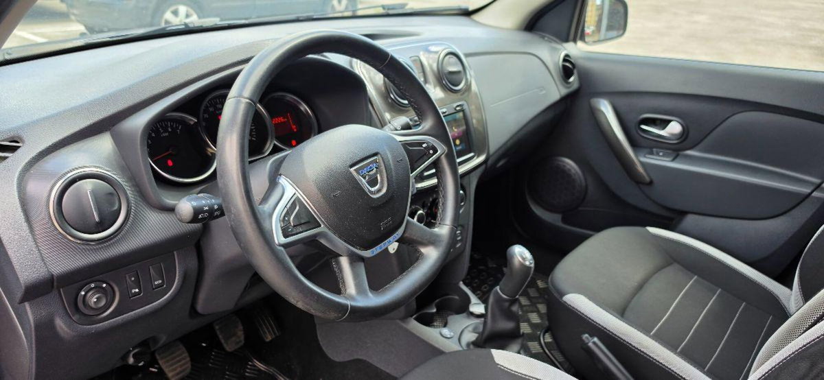 Dacia Sandero 0.9 TCe 12V T-GPL 90CV Start&Stop SS Ambiance Family (10)