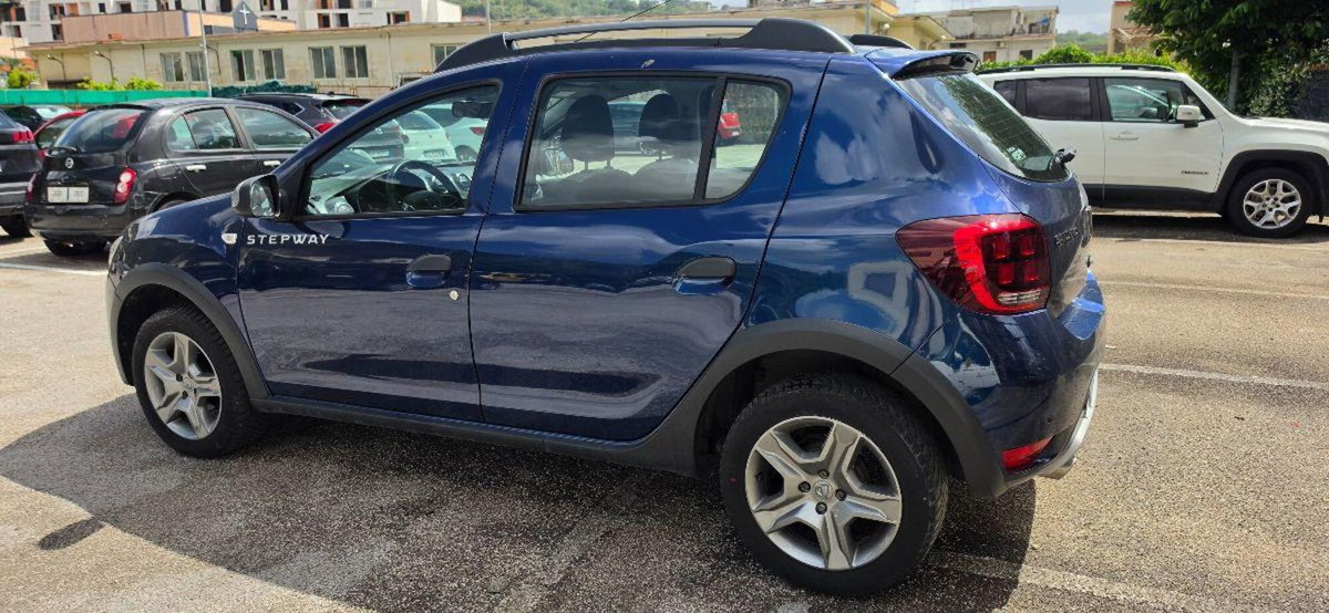 Dacia Sandero 0.9 TCe 12V T-GPL 90CV Start&Stop SS Ambiance Family (4)