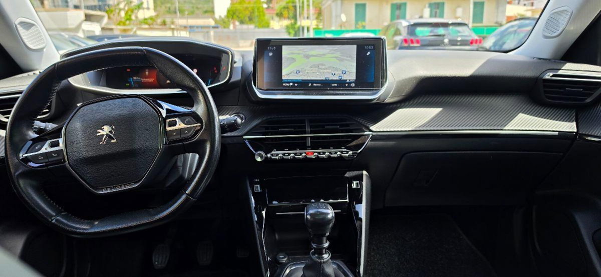 Peugeot 2008 BlueHDi 100 S&S Allure (13)