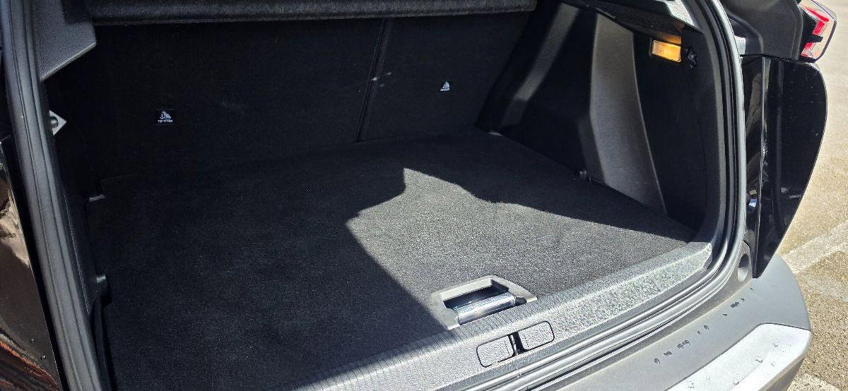 Peugeot 2008 BlueHDi 100 S&S Allure (15)