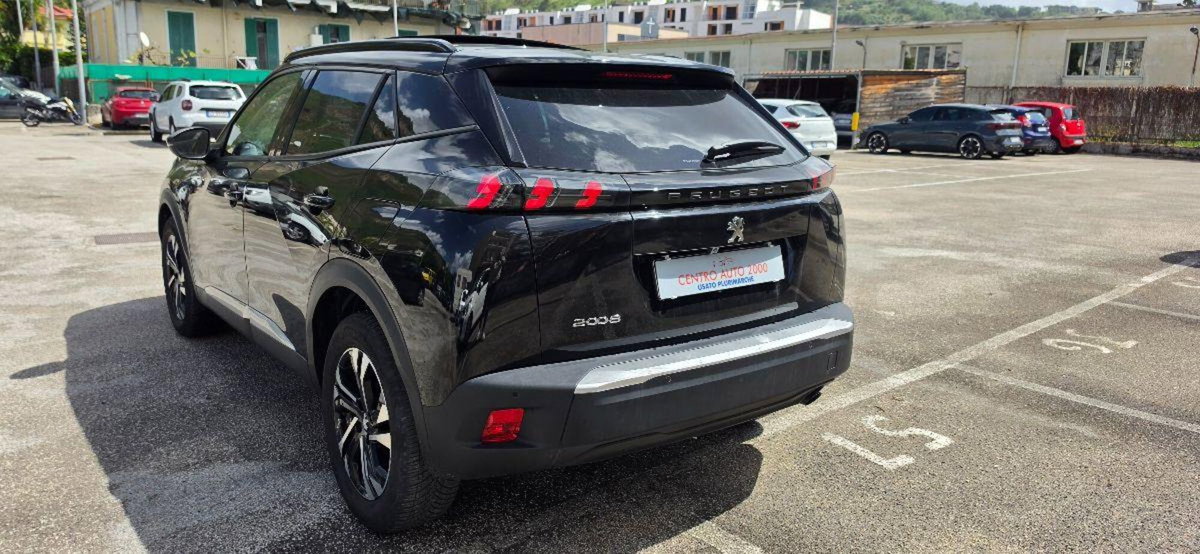 Peugeot 2008 BlueHDi 100 S&S Allure (5)