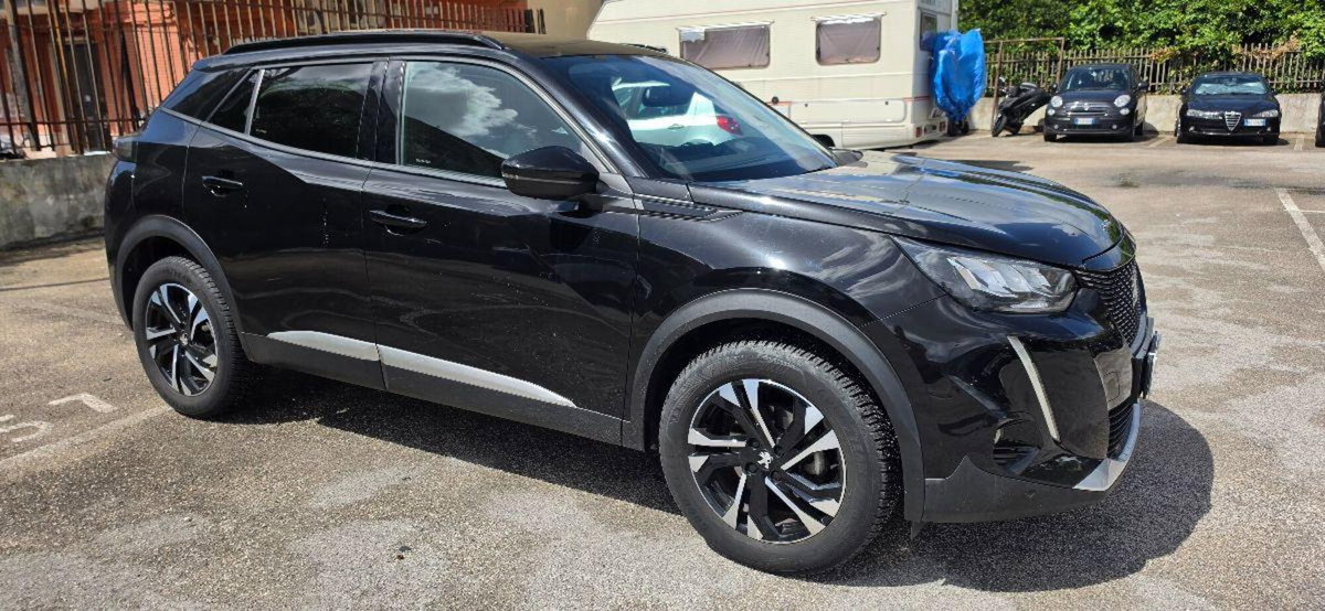 Peugeot 2008 BlueHDi 100 S&S Allure (8)