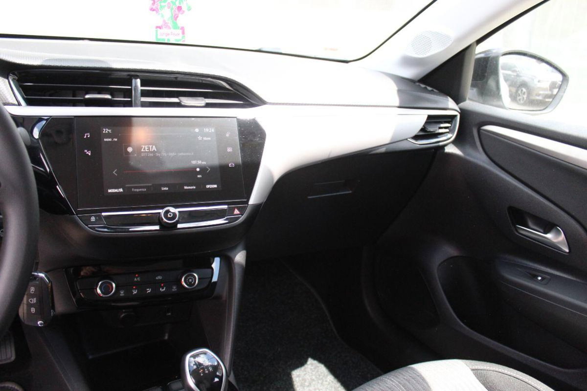 Opel Corsa 1.2 Edition (12)