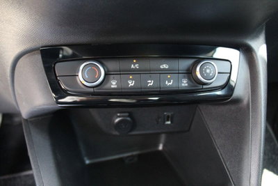 Opel Corsa 1.2 Edition (16)
