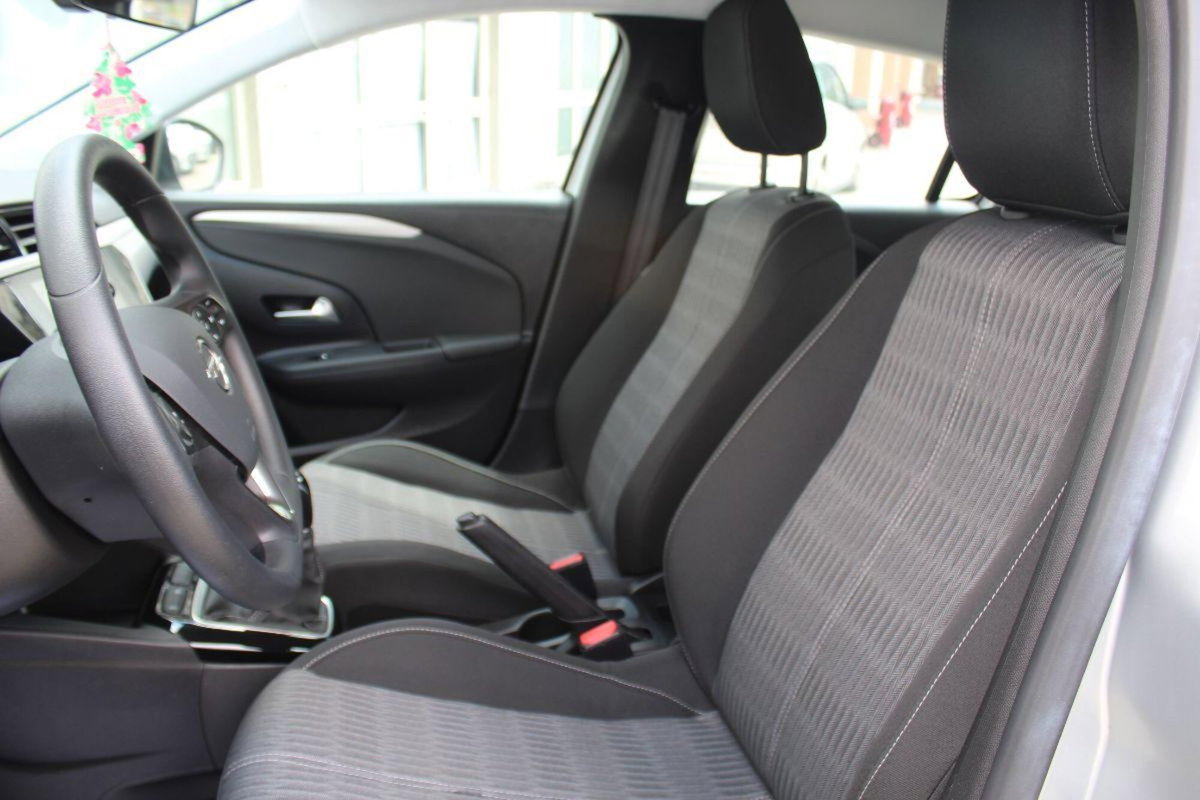 Opel Corsa 1.2 Edition (9)