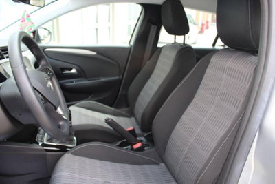 Opel Corsa 1.2 Edition (9)