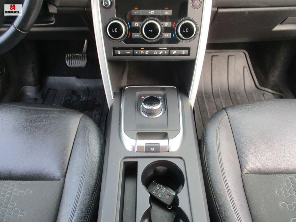 Land Rover Discovery Sport 2.0 TD4 150 CV HSE (13)