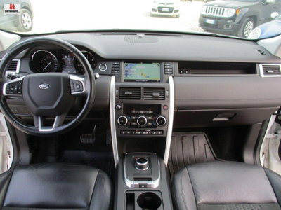 Land Rover Discovery Sport 2.0 TD4 150 CV HSE (8)