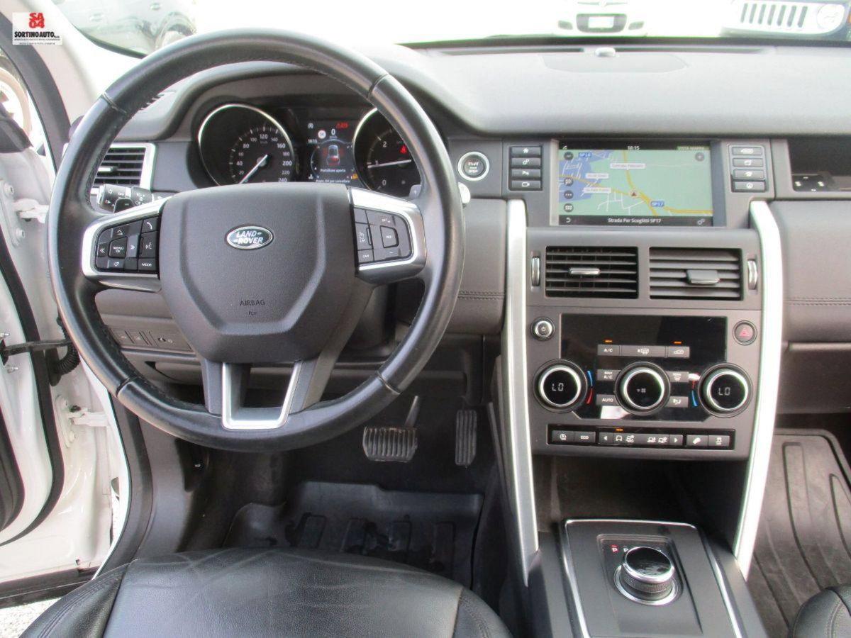 Land Rover Discovery Sport 2.0 TD4 150 CV HSE (9)