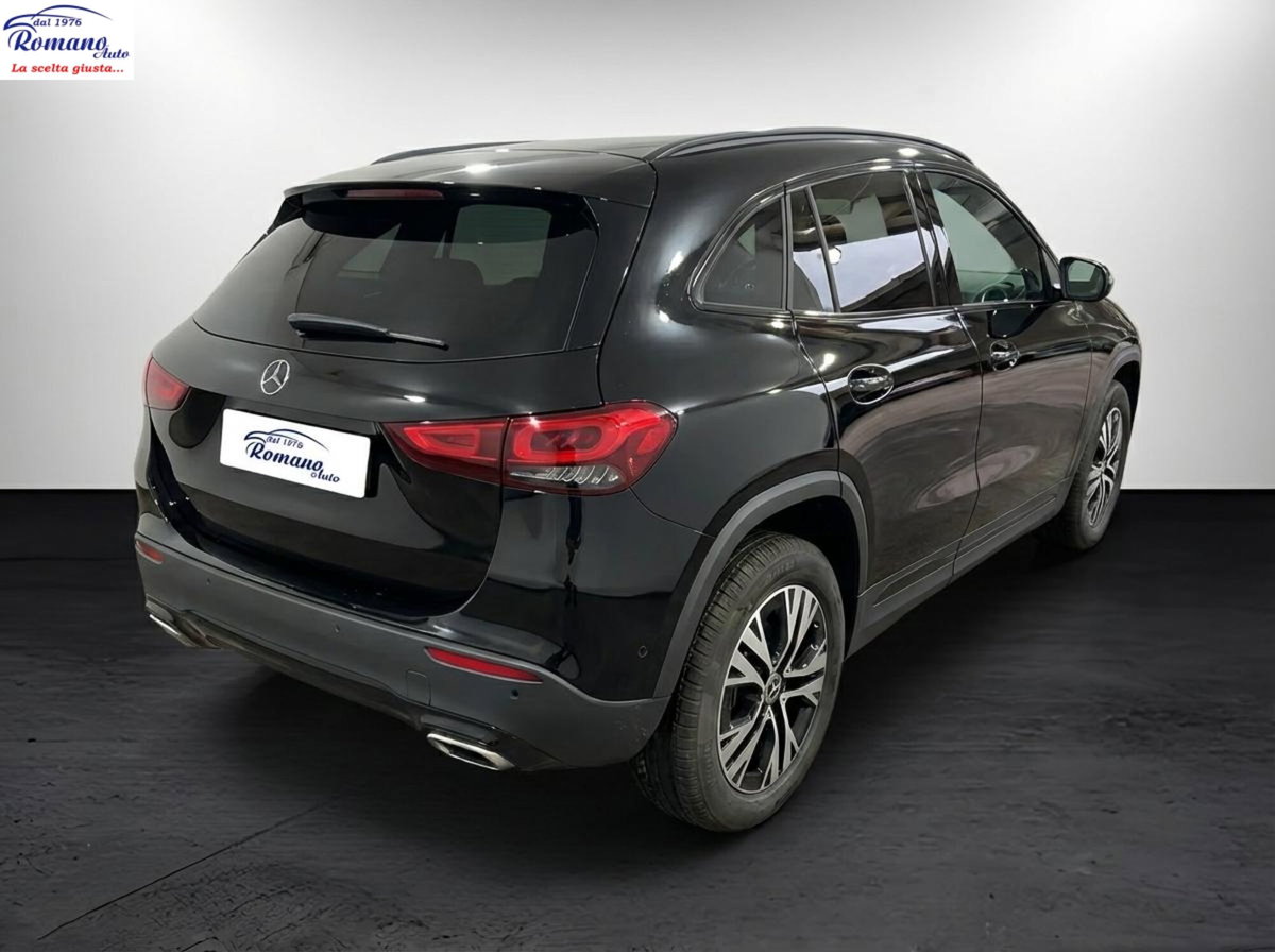 Mercedes-Benz GLA SUV 200 d Advanced 4matic auto (4)