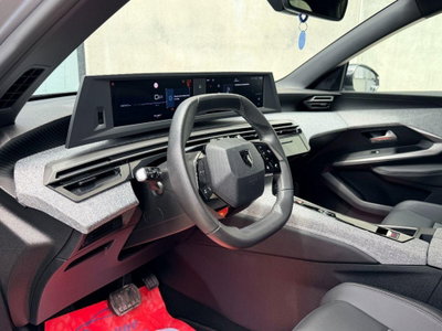 Peugeot 5008 1.2 hybrid Allure 145cv e-dcs6 (7)