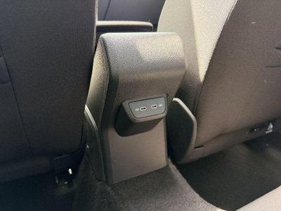 Volkswagen Taigo 1.0 tsi R-Line 115cv (13)