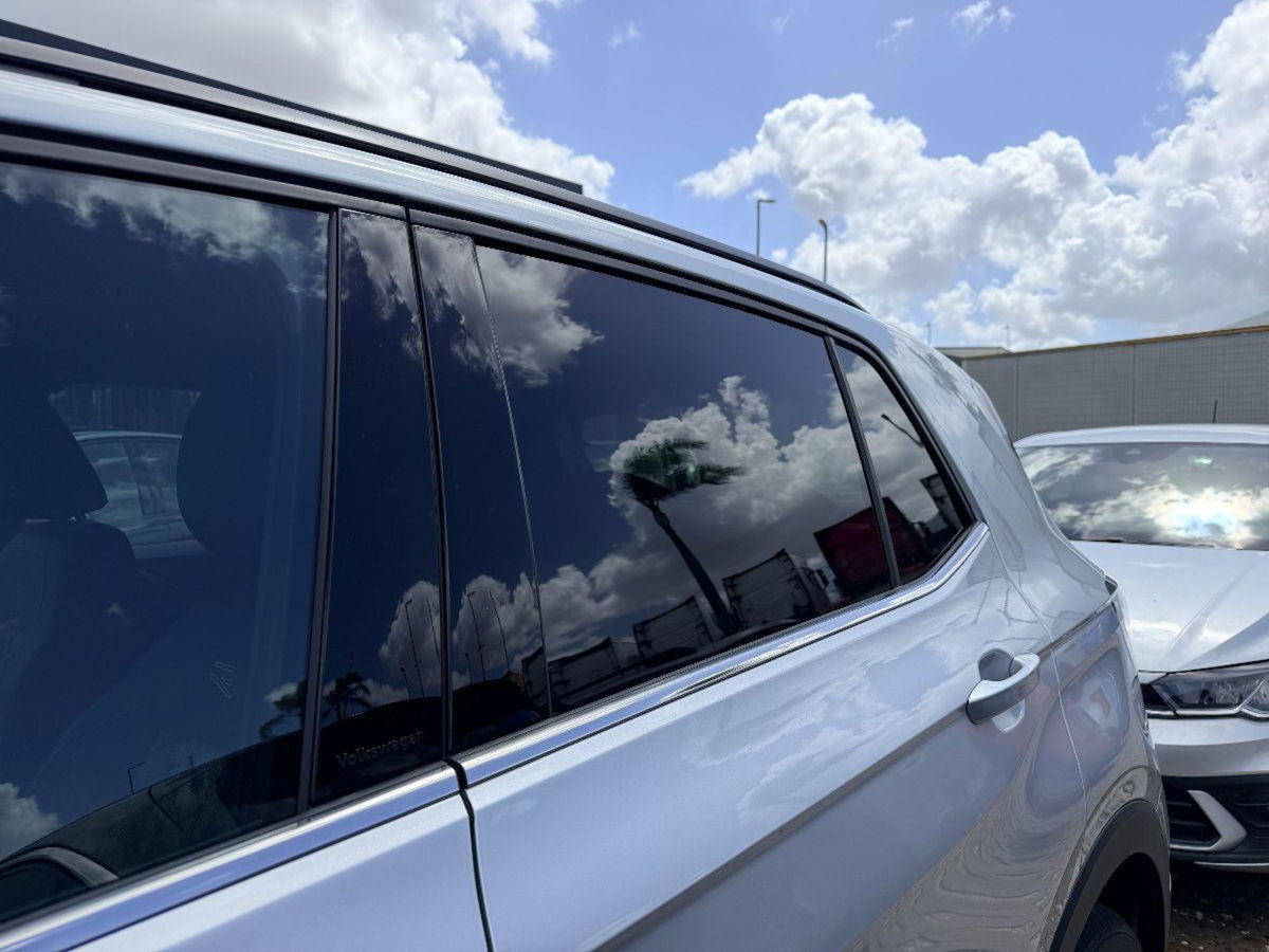 Volkswagen T-Cross 1.0 tsi R-Line 115cv (6)