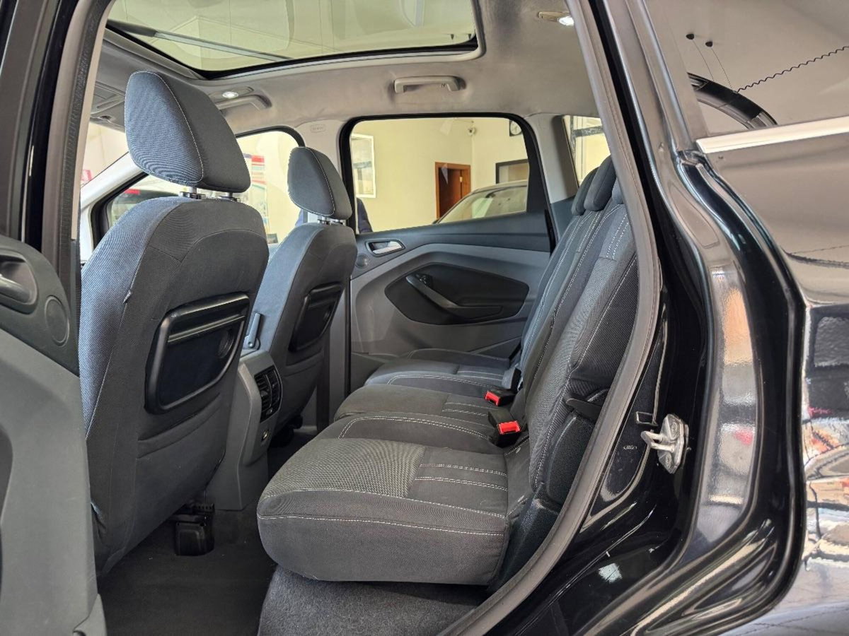 Ford C-Max 1.6 TDCi 115CV Titanium (17)