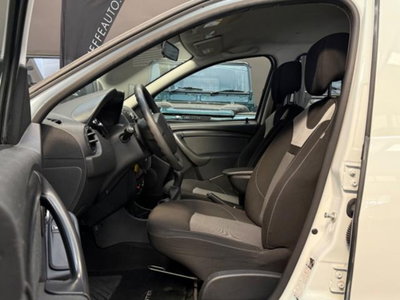 Dacia Duster 1.6 115CV Start&Stop 4x2 Lauréate (8)