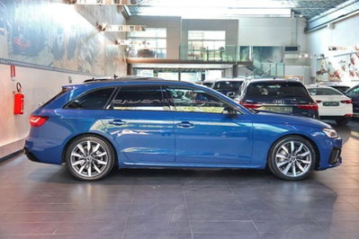 Audi A4 Avant 40 2.0 tfsi mhev Business quattro 204cv s-tronic (2)