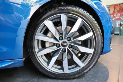 Audi A4 Avant 40 2.0 tfsi mhev Business quattro 204cv s-tronic (6)