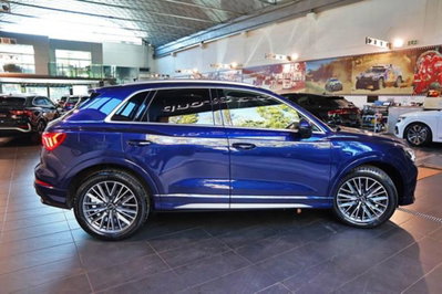 Audi Q3 35 2.0 tdi s-tronic (10)