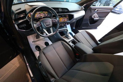 Audi Q3 35 2.0 tdi s-tronic (13)