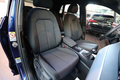Audi Q3 35 2.0 tdi s-tronic (16)