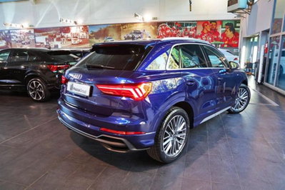 Audi Q3 35 2.0 tdi s-tronic (9)