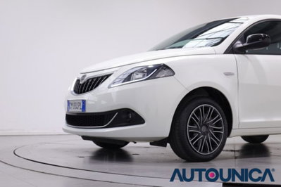 Lancia Ypsilon 1.0 FireFly 5 porte S&S Hybrid Silver Plus (11)