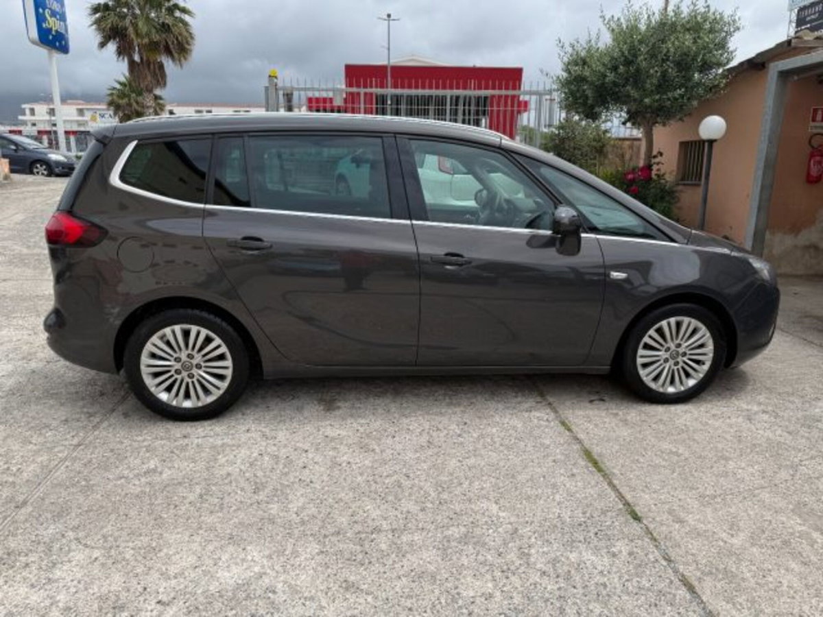 Opel Zafira Tourer 1.6 CDTi 136CV Start&Stop Cosmo (9)