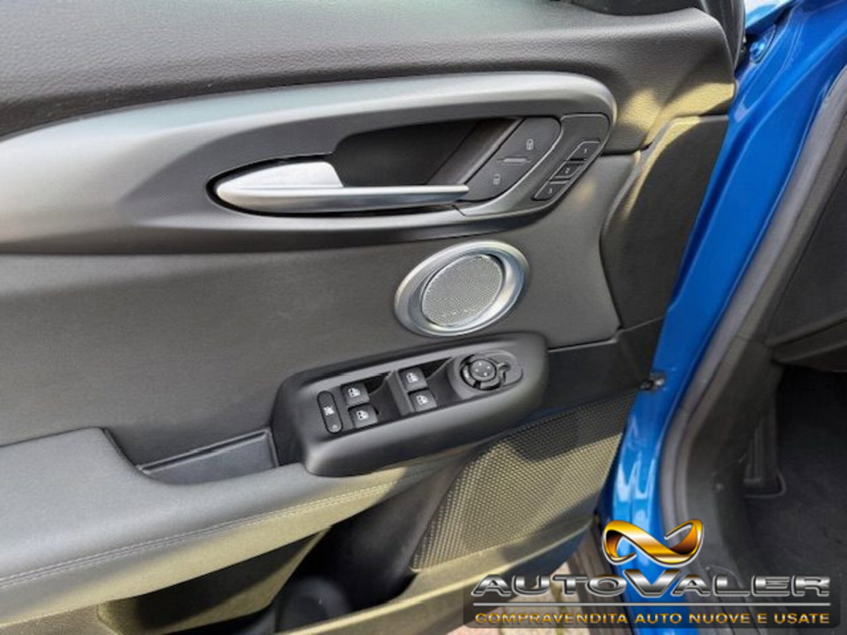 Alfa Romeo Tonale 1.5 hybrid Sprint 130cv tct7 (12)