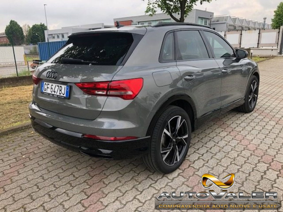 Audi Q3 35 TDI quattro S tronic Business (3)