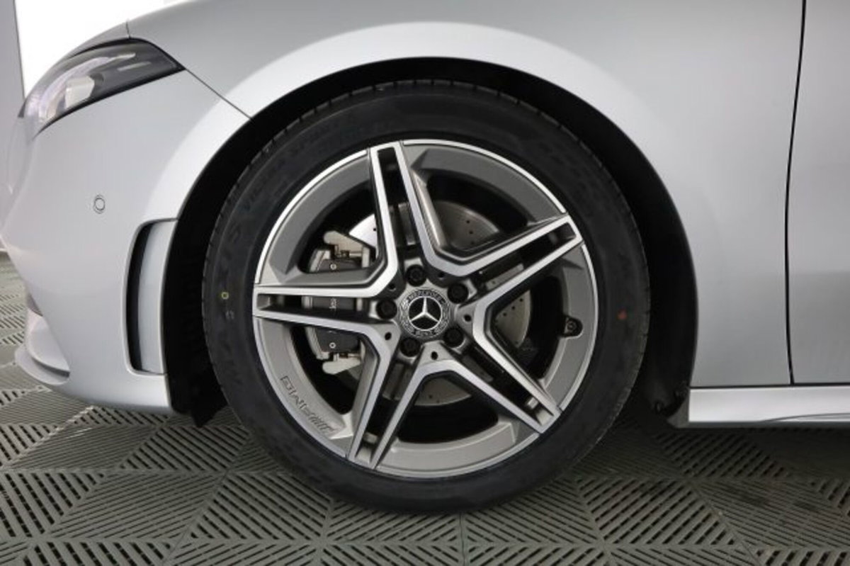 Mercedes-Benz Classe A 220 Automatic 4Matic Premium (8)