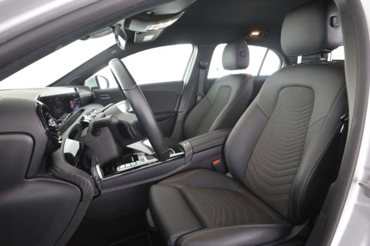 Mercedes-Benz Classe A 180 Automatic Executive (2)